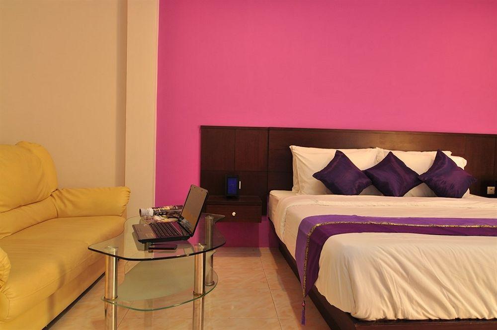 Islanda Boutique Hotel Patong Экстерьер фото