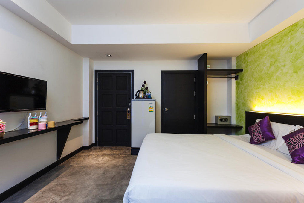 Islanda Boutique Hotel Patong Экстерьер фото