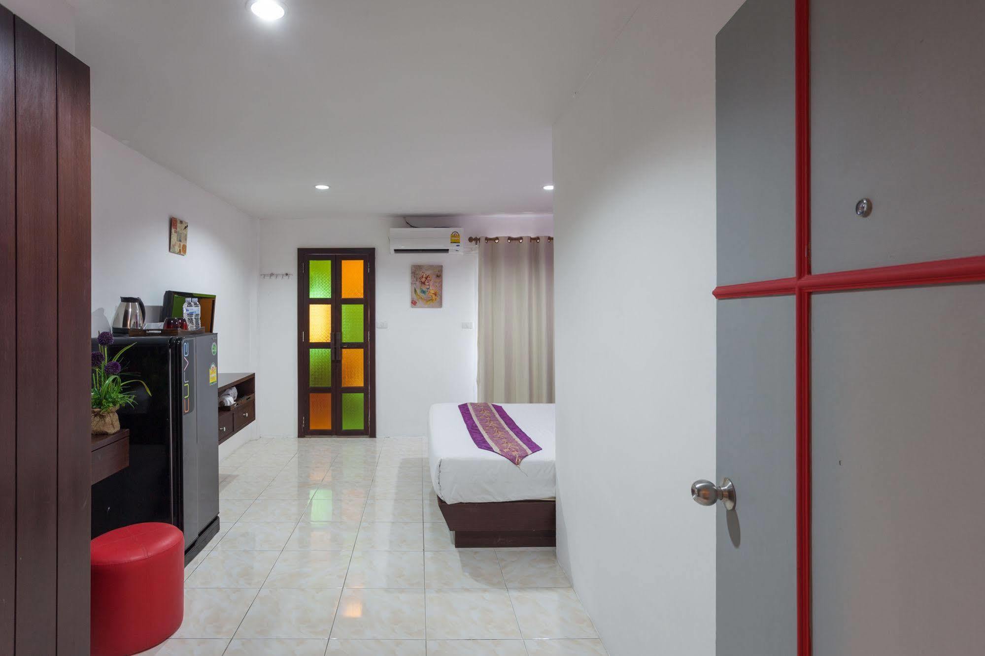 Islanda Boutique Hotel Patong Экстерьер фото